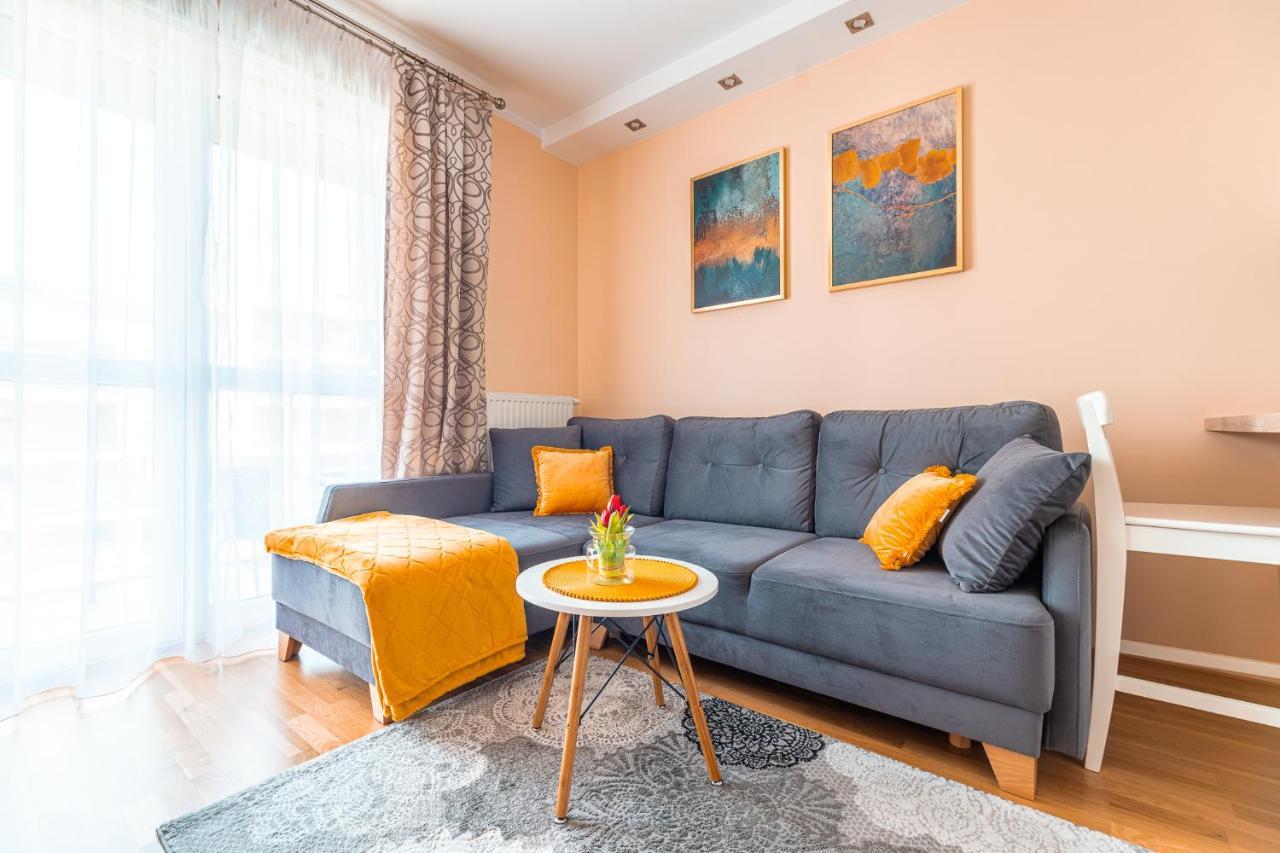Wroclawska Comfort Apartment Krasków Exterior foto